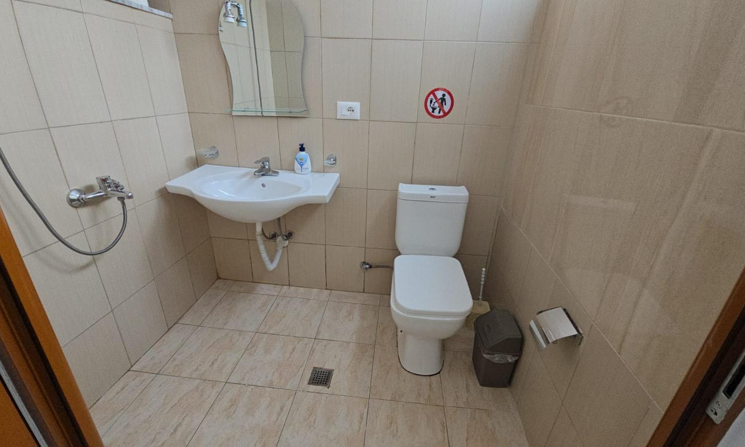 Guest House Pogradeci Экстерьер фото